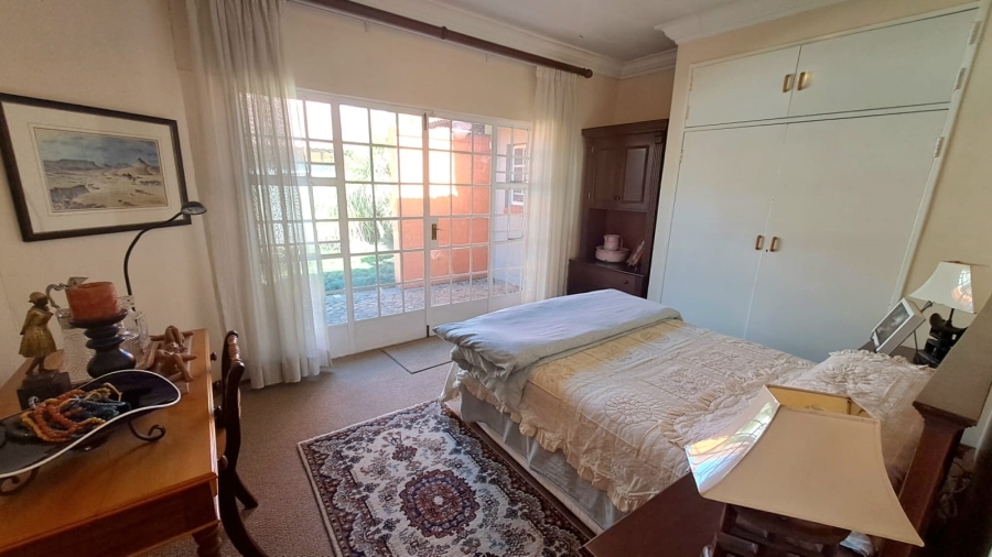 5 Bedroom Property for Sale in Three Rivers Gauteng