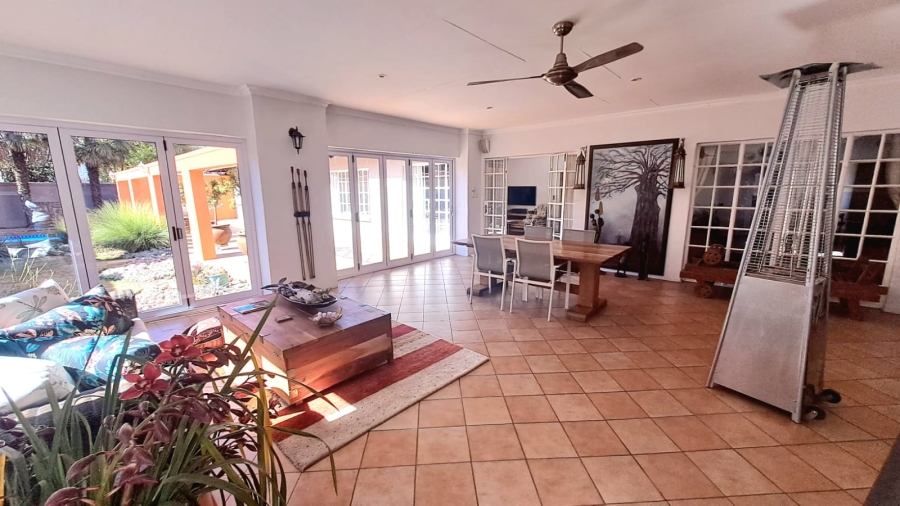 5 Bedroom Property for Sale in Three Rivers Gauteng