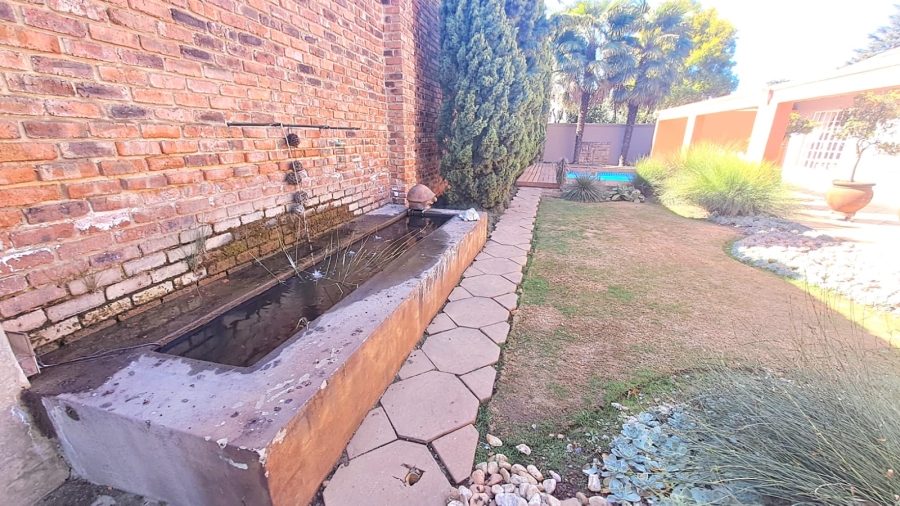 5 Bedroom Property for Sale in Three Rivers Gauteng