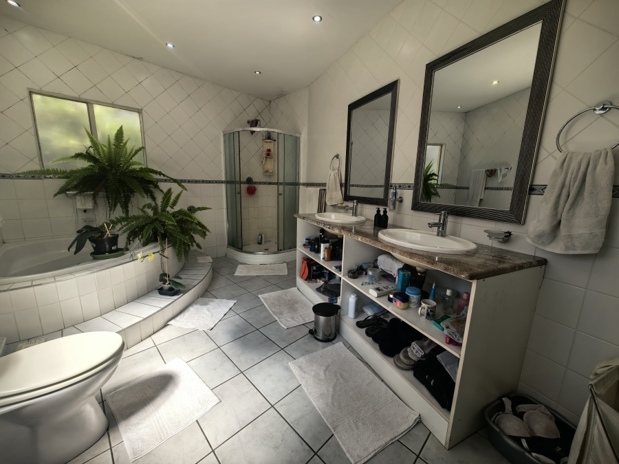 4 Bedroom Property for Sale in Ferndale Gauteng