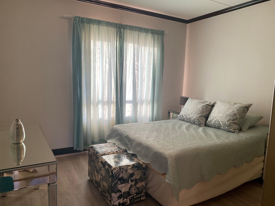 2 Bedroom Property for Sale in Maroeladal Gauteng