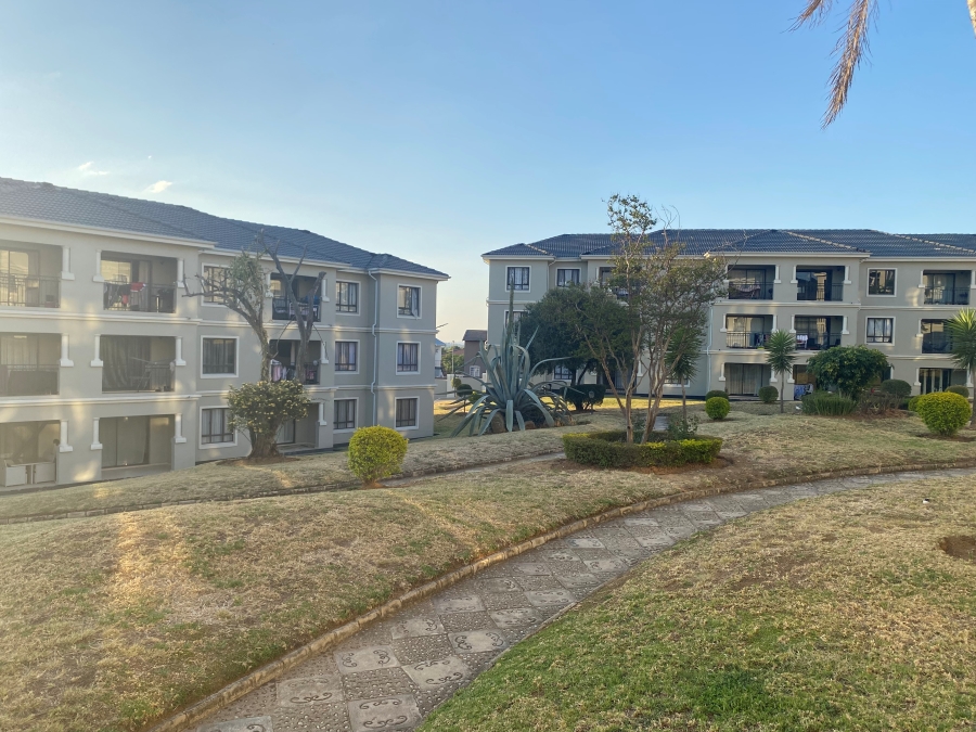 2 Bedroom Property for Sale in Maroeladal Gauteng