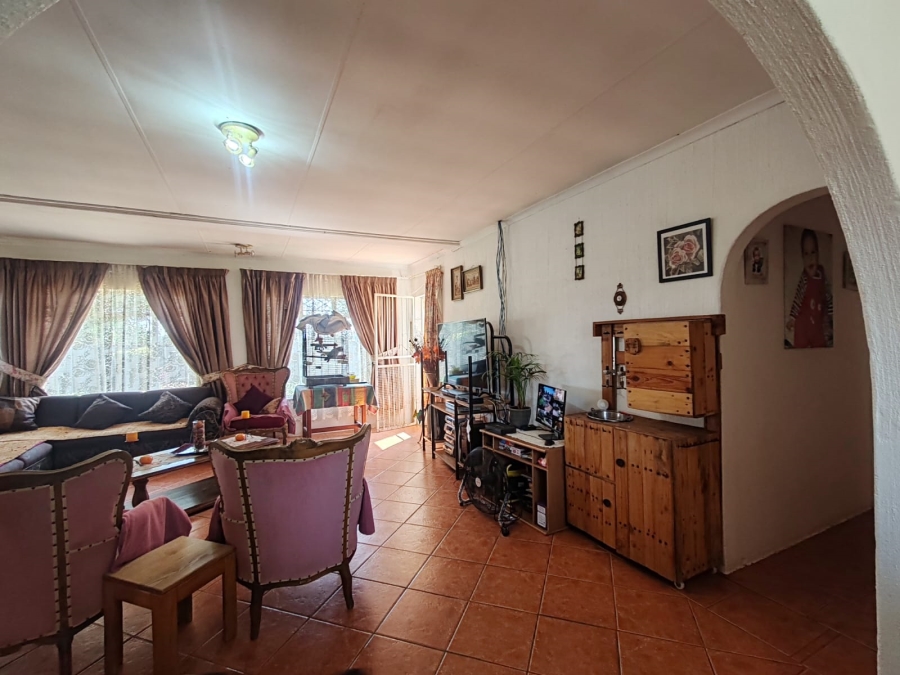 3 Bedroom Property for Sale in Krugersrus Gauteng