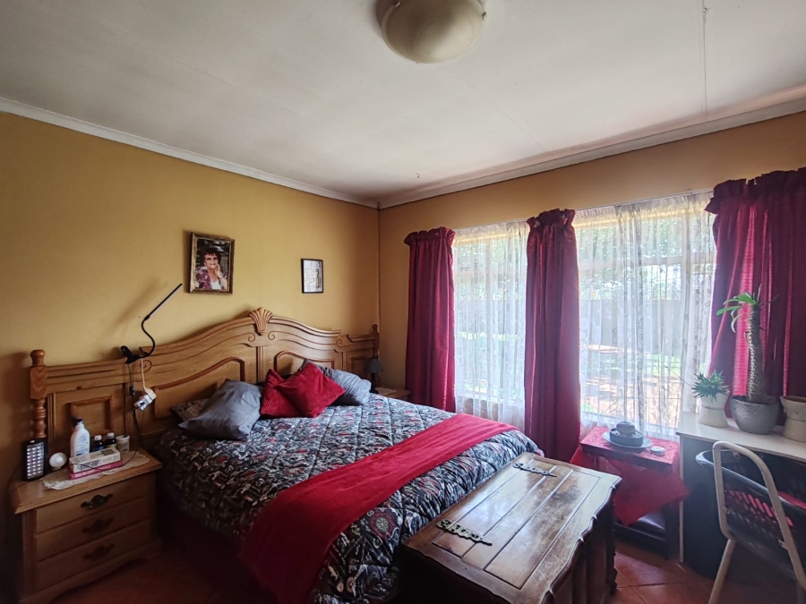 3 Bedroom Property for Sale in Krugersrus Gauteng