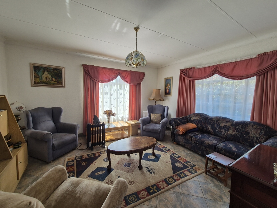 2 Bedroom Property for Sale in Sonneveld Gauteng