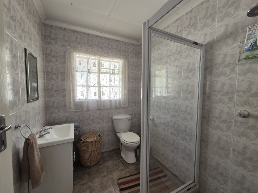 2 Bedroom Property for Sale in Sonneveld Gauteng