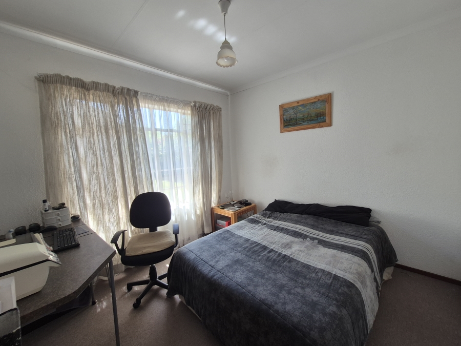 2 Bedroom Property for Sale in Sonneveld Gauteng