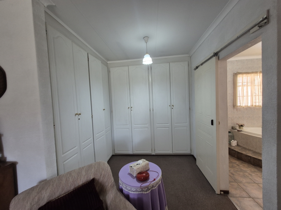 2 Bedroom Property for Sale in Sonneveld Gauteng