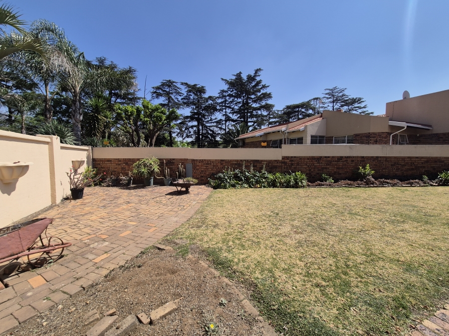 2 Bedroom Property for Sale in Sonneveld Gauteng