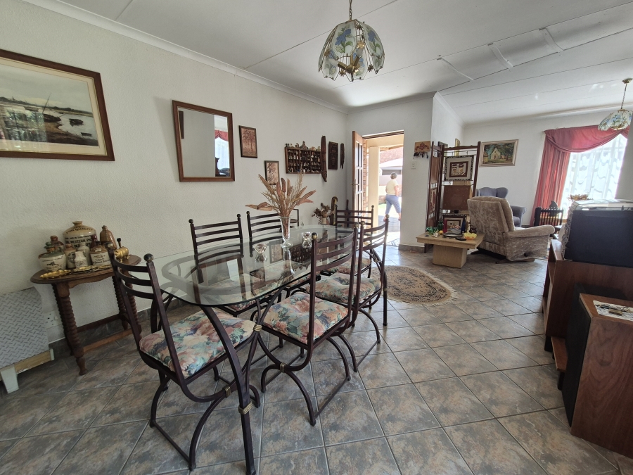 2 Bedroom Property for Sale in Sonneveld Gauteng