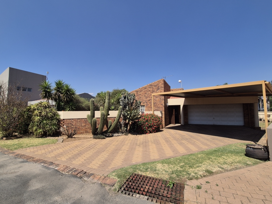 2 Bedroom Property for Sale in Sonneveld Gauteng