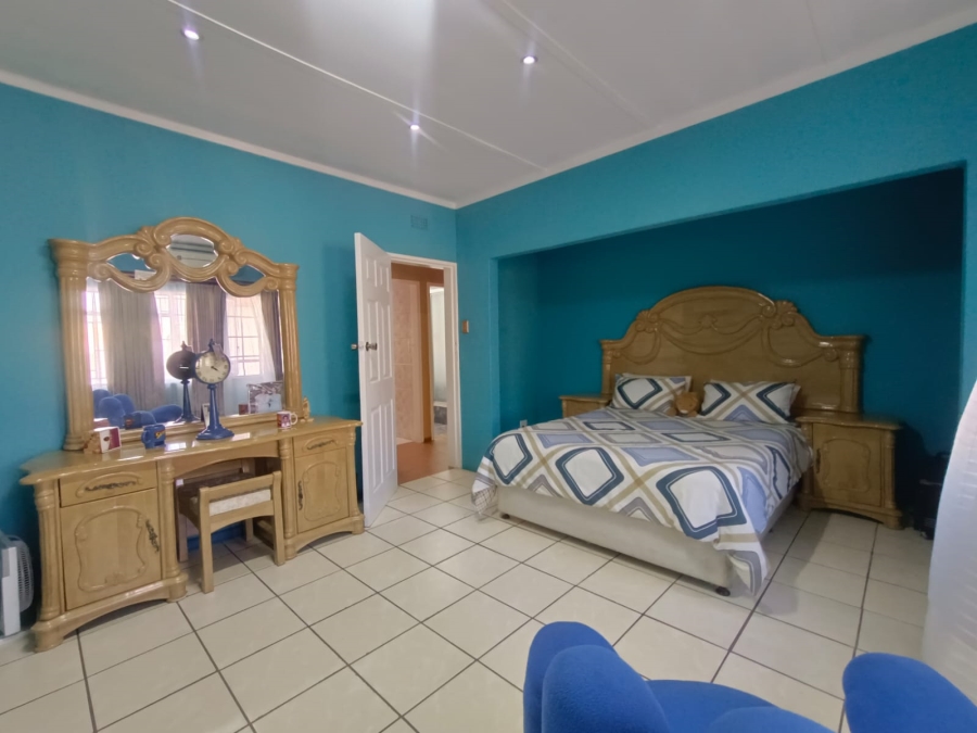 4 Bedroom Property for Sale in Vanderbijlpark SE 1 Gauteng