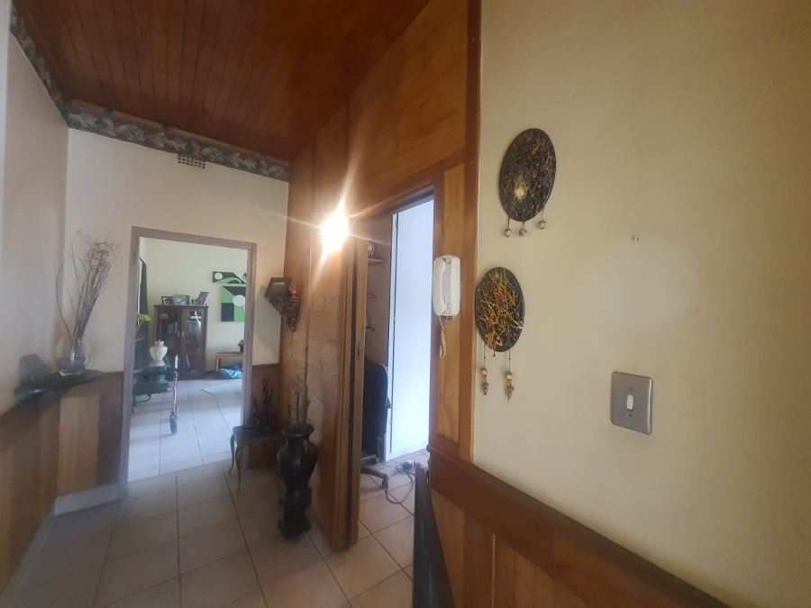 4 Bedroom Property for Sale in Flora Gardens Gauteng