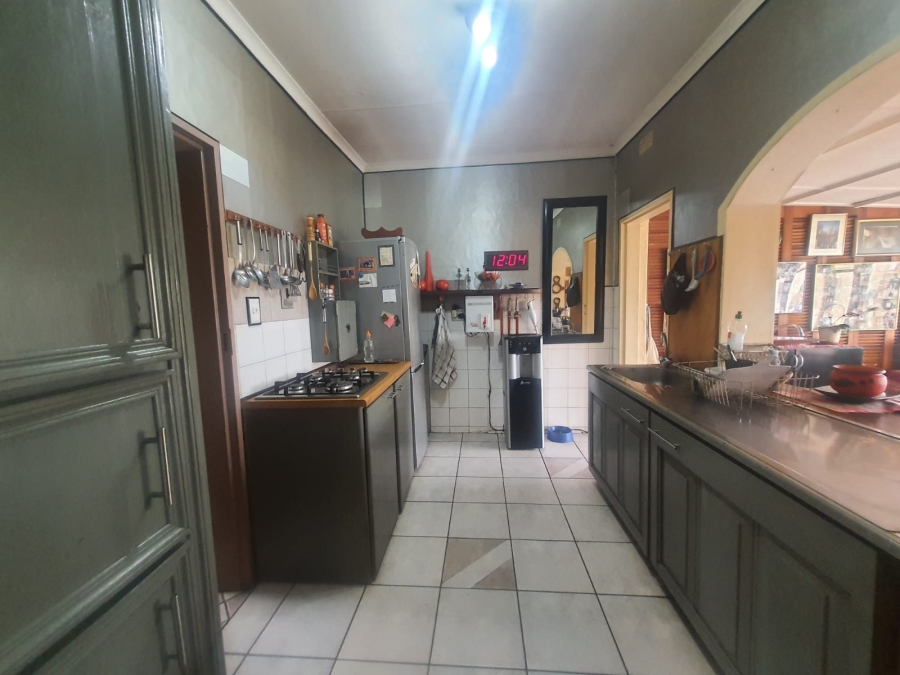 4 Bedroom Property for Sale in Flora Gardens Gauteng