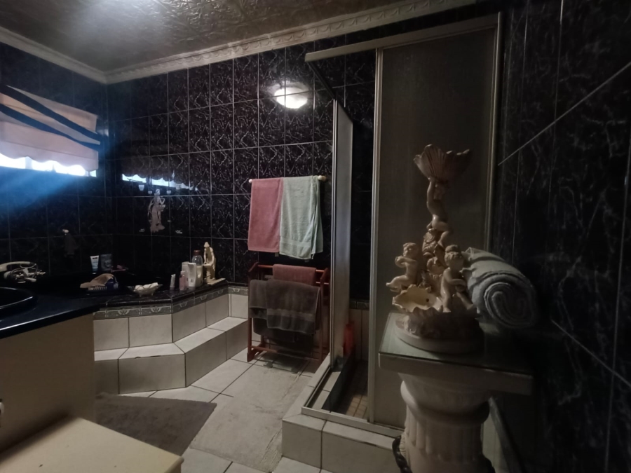 3 Bedroom Property for Sale in Vanderbijlpark SE 2 Gauteng