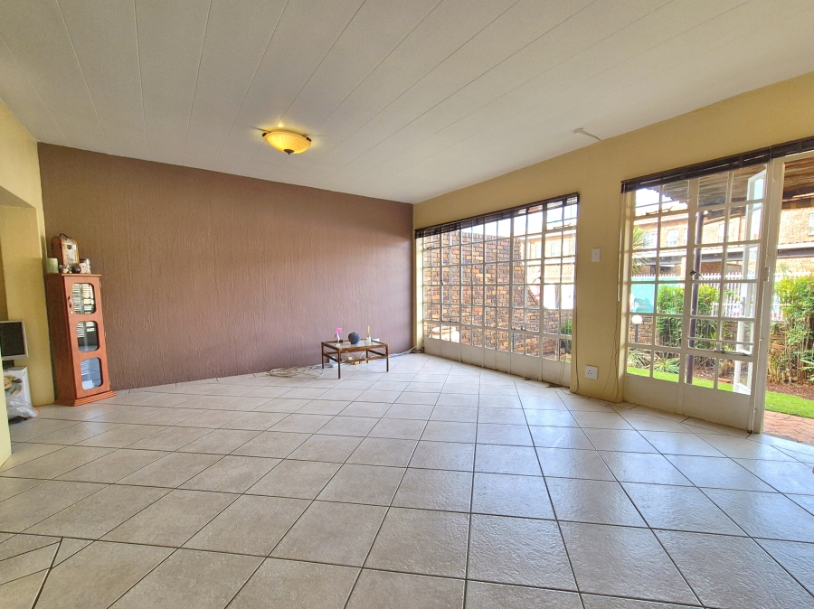 3 Bedroom Property for Sale in New State Areas Gauteng