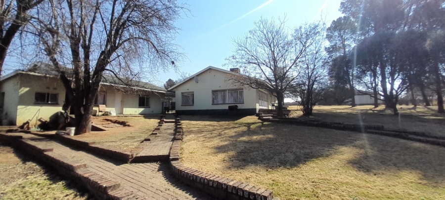 4 Bedroom Property for Sale in Kookrus Gauteng