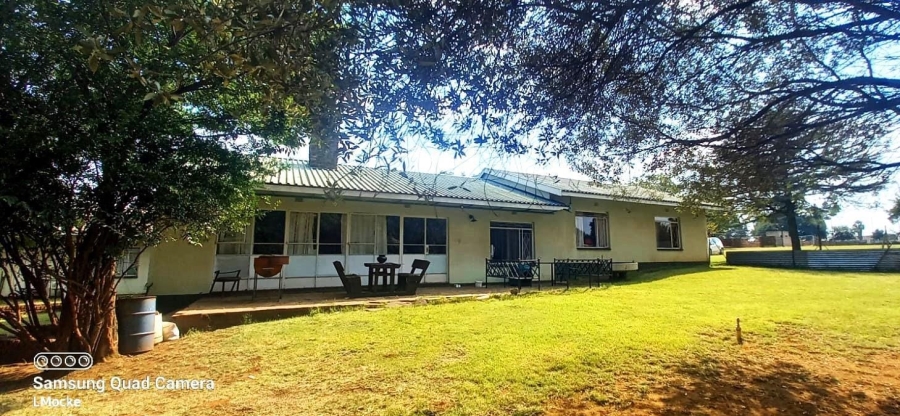 4 Bedroom Property for Sale in Kookrus Gauteng