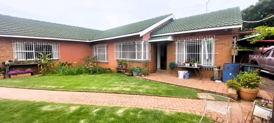 4 Bedroom Property for Sale in Berton Park Gauteng