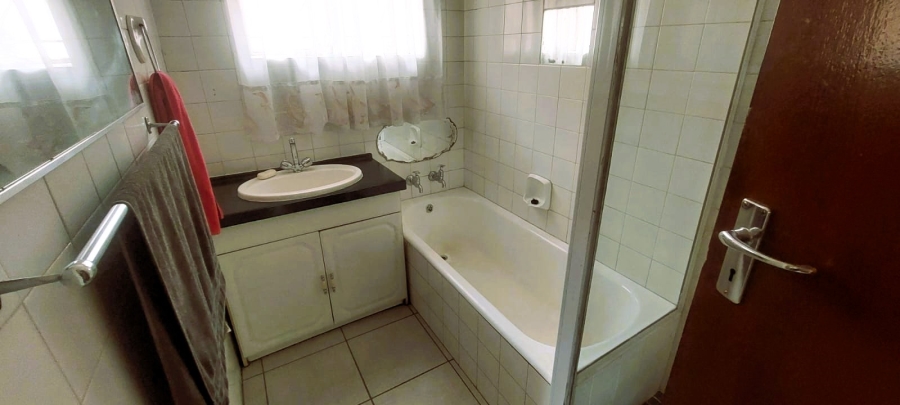 4 Bedroom Property for Sale in Berton Park Gauteng
