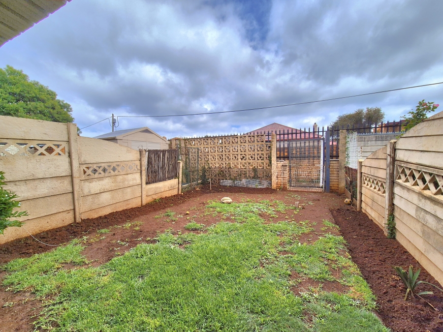 2 Bedroom Property for Sale in Brakpan Central Gauteng