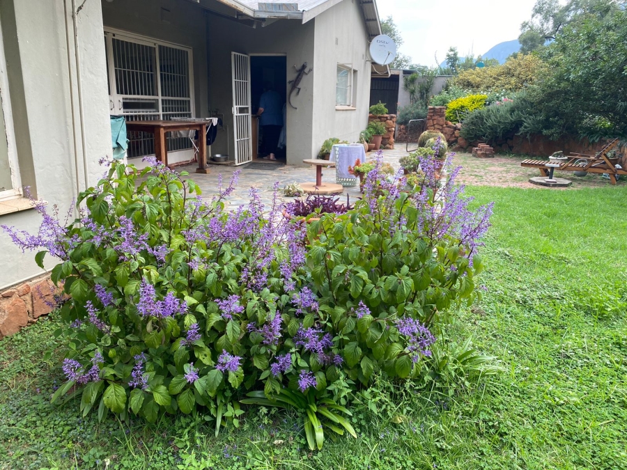 5 Bedroom Property for Sale in Kameeldrift West Gauteng