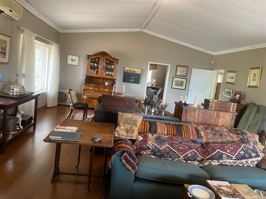 5 Bedroom Property for Sale in Kameeldrift West Gauteng