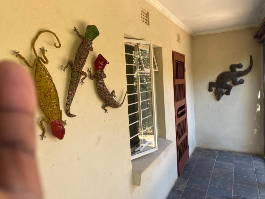 5 Bedroom Property for Sale in Kameeldrift West Gauteng