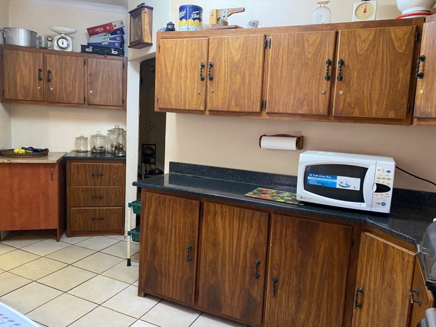 5 Bedroom Property for Sale in Kameeldrift West Gauteng