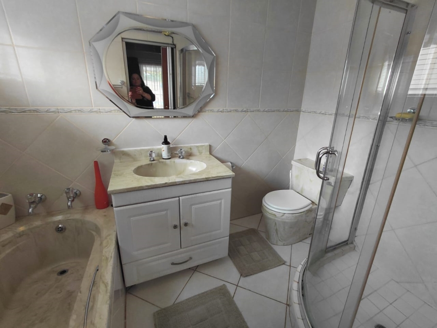 3 Bedroom Property for Sale in Dalpark Proper Gauteng