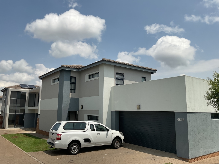 3 Bedroom Property for Sale in Thatchfield Estate Gauteng