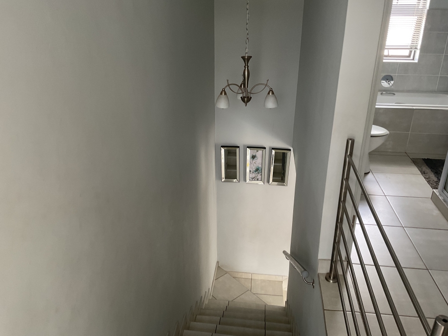 3 Bedroom Property for Sale in Thatchfield Estate Gauteng