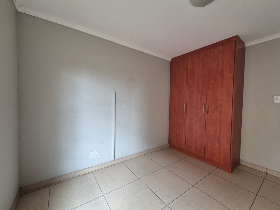 2 Bedroom Property for Sale in Vanderbijlpark SE 2 Gauteng