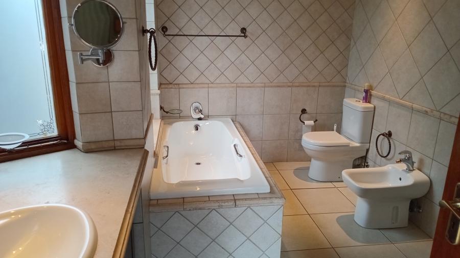 4 Bedroom Property for Sale in Bedfordview Gauteng