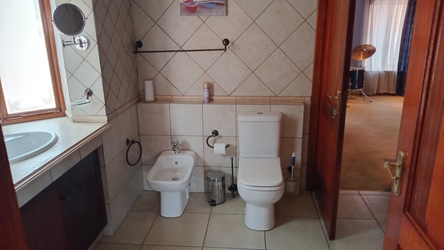 4 Bedroom Property for Sale in Bedfordview Gauteng