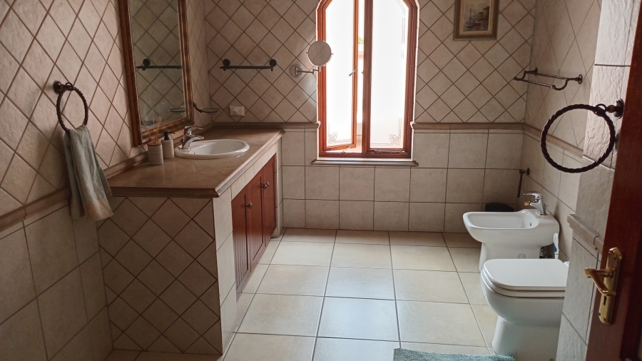 4 Bedroom Property for Sale in Bedfordview Gauteng