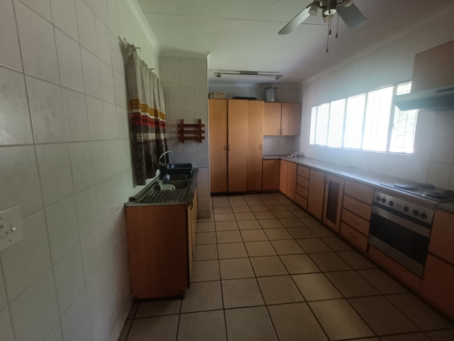 4 Bedroom Property for Sale in Vanderbijlpark SE 6 Gauteng