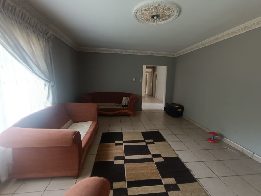 4 Bedroom Property for Sale in Vanderbijlpark SE 6 Gauteng