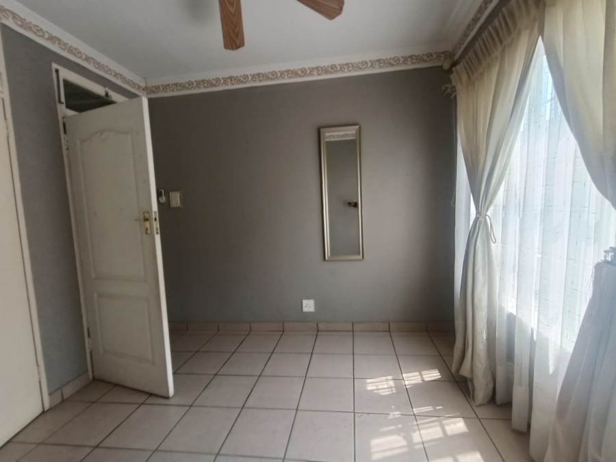 4 Bedroom Property for Sale in Vanderbijlpark SE 6 Gauteng