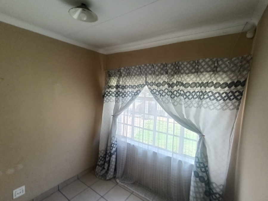 4 Bedroom Property for Sale in Vanderbijlpark SE 6 Gauteng