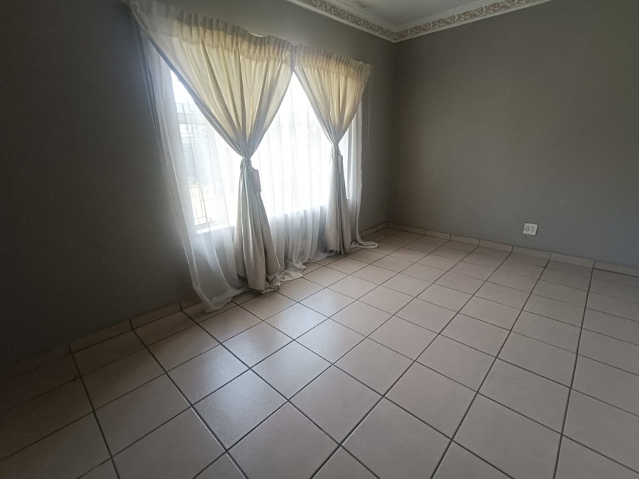 4 Bedroom Property for Sale in Vanderbijlpark SE 6 Gauteng