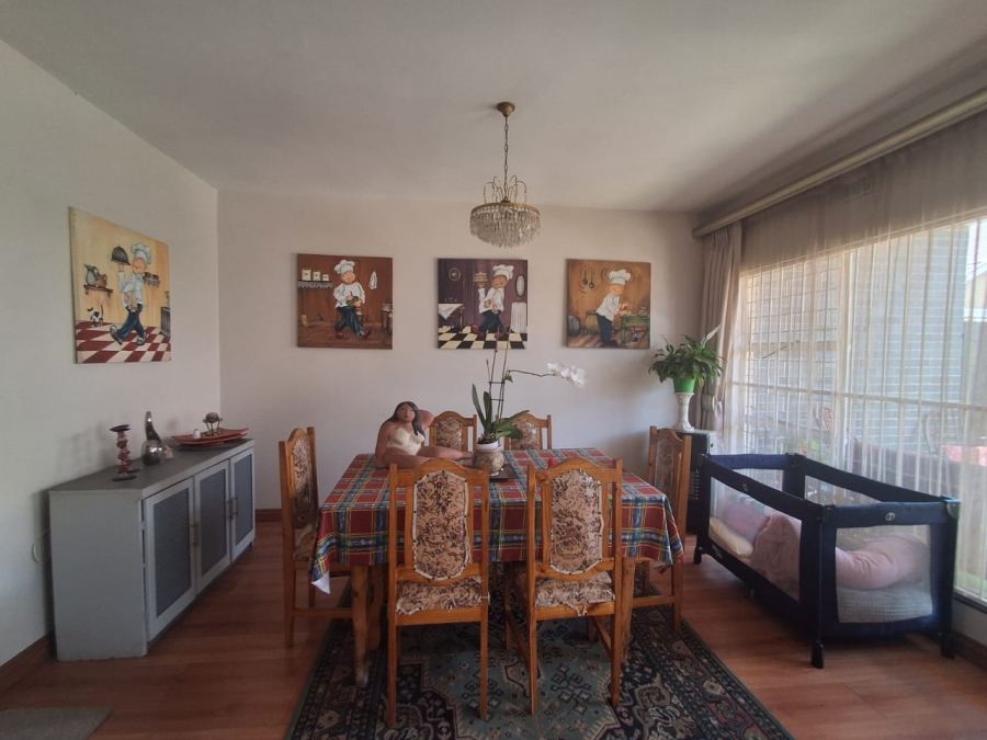3 Bedroom Property for Sale in Three Rivers Proper Gauteng