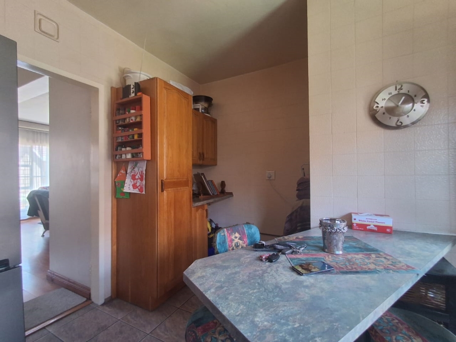 3 Bedroom Property for Sale in Three Rivers Proper Gauteng