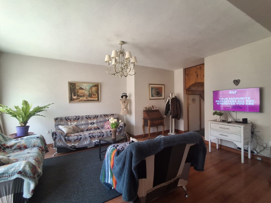 3 Bedroom Property for Sale in Three Rivers Proper Gauteng