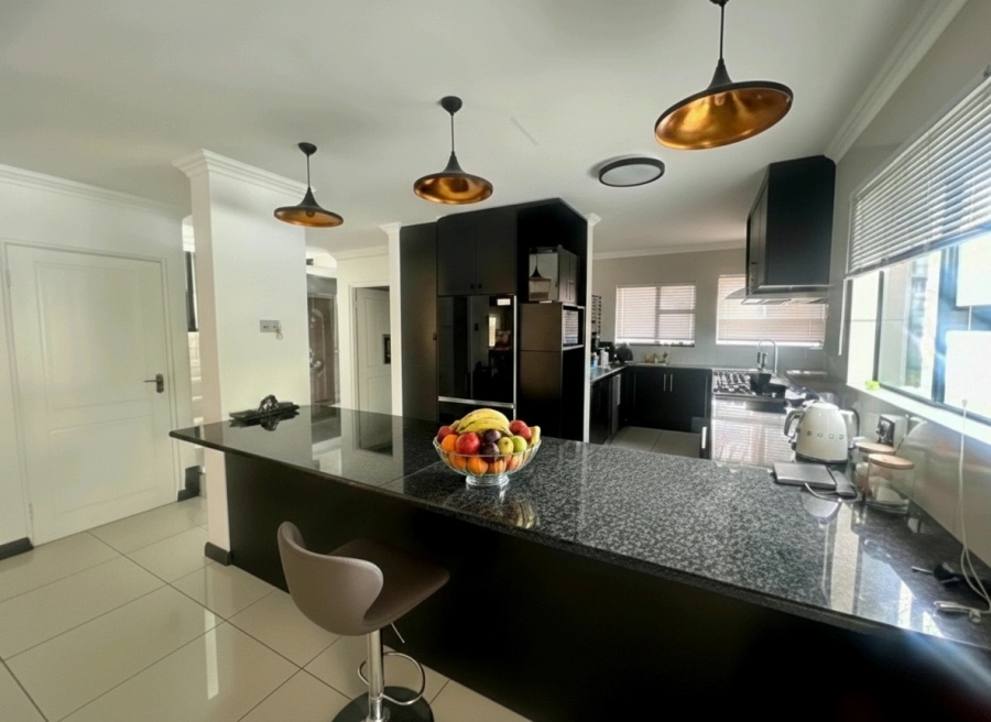 To Let 4 Bedroom Property for Rent in Witkoppen Gauteng