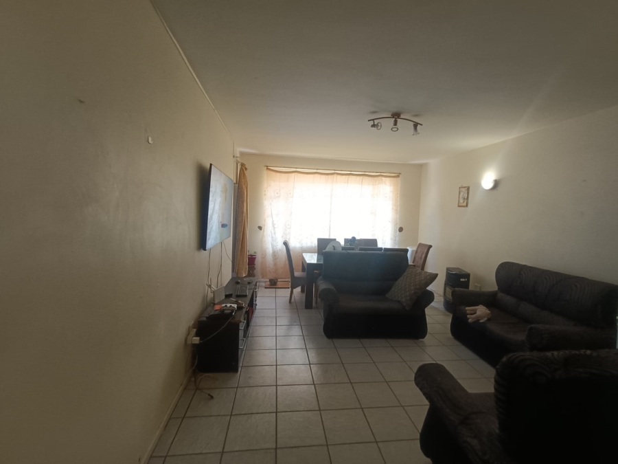2 Bedroom Property for Sale in Vanderbijlpark CW 3 Gauteng