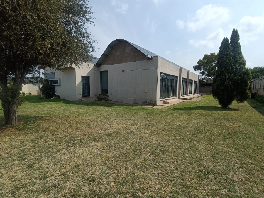 4 Bedroom Property for Sale in Vanderbijlpark CE 4 Gauteng