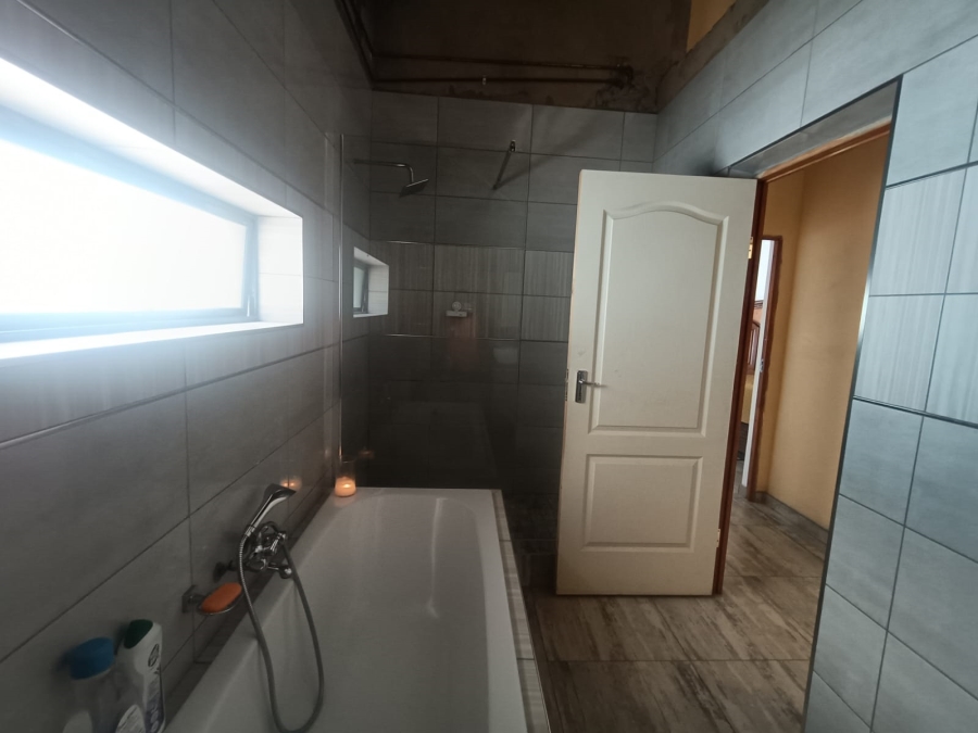 4 Bedroom Property for Sale in Vanderbijlpark CE 4 Gauteng