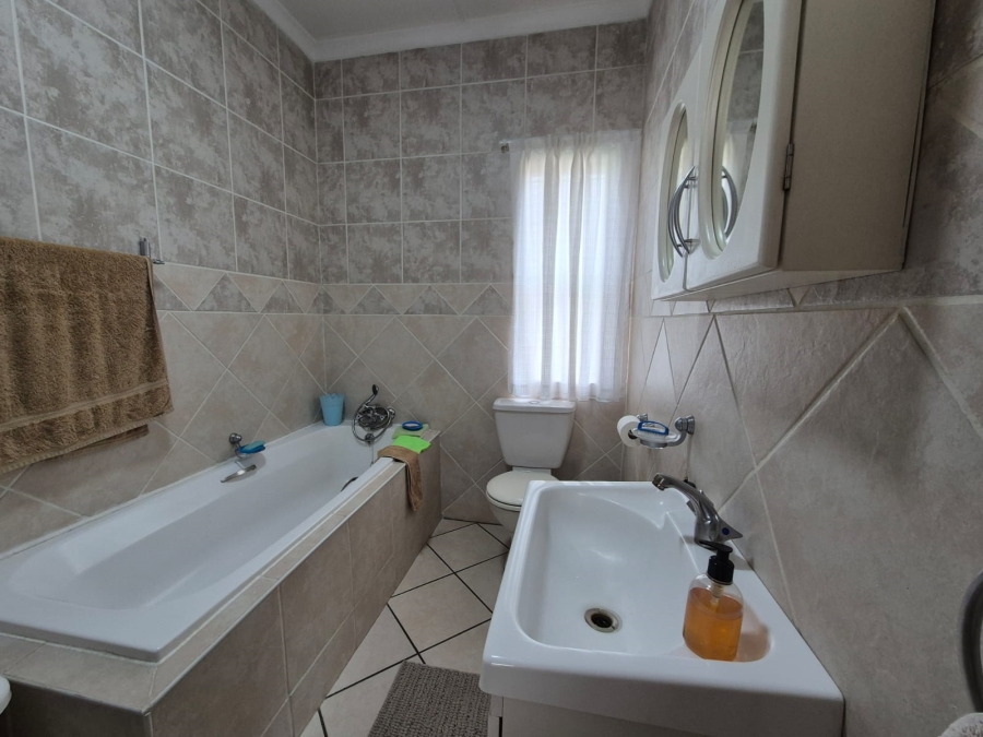 2 Bedroom Property for Sale in Vanderbijlpark SE 2 Gauteng