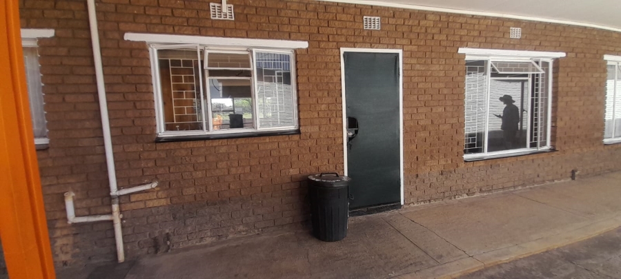 2 Bedroom Property for Sale in Meyerton Central Gauteng